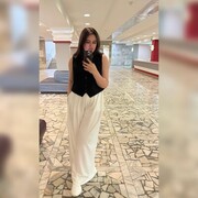  , 