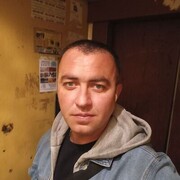  ,  Rezi, 35