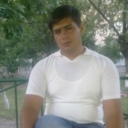  ,   Narek, 33 ,   