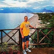  ,   Stefan, 32 ,   ,   