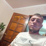  ,  Lexa, 33