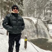  Praha,   Oleksii, 35 ,   ,   , c , 