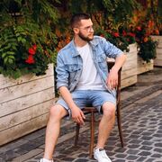  ,  Anton, 25