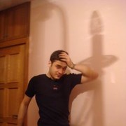  ,   Vaniko, 37 ,  