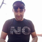  ,   Jamik, 35 ,     