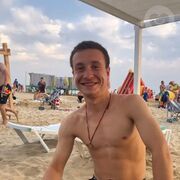  ,  Timur, 32