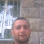  ,   Maxo, 40 ,   