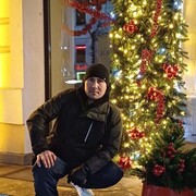   ,  Hamid, 34