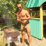  ,   Alex, 43 ,   