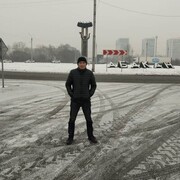  -,   Bek, 32 ,   ,   