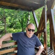  ,   Valery, 55 ,   c 