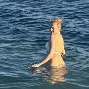  ,   Elle, 38 ,   ,   , c 