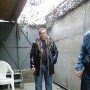  ,   Mano, 44 ,   