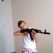 ,  Darkin Raal, 31