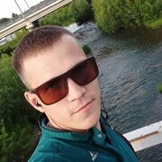 ,   Vander, 32 ,  