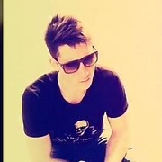  ,   Kris, 30 ,   