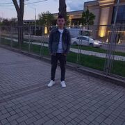  ,  Grisa, 26