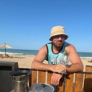  ,  Damir, 37
