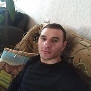  --,  Aron, 29