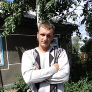  ,   Valentin, 40 ,   