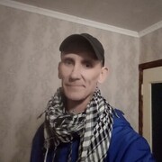  ,  Maks, 44