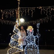  ,   Lilia, 39 ,   ,   