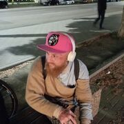  ,   Eugen, 34 ,   ,   