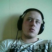  ,   Andrej, 32 ,  