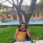  ,   Artur, 37 ,   ,   