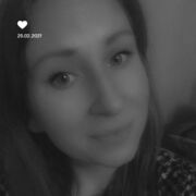 ,  Mia, 29