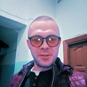   ,  Pablo, 31