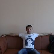  ,   Ulik, 40 ,  