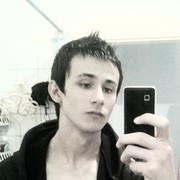  ,   Eddi, 32 ,   