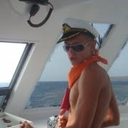  ,   Nik, 33 ,   