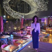  ,   Iza, 38 ,  