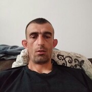  ,  Petro, 38