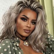  ,   Yana, 35 ,   c 