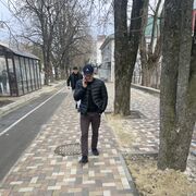  ,   Zubayr, 24 ,   ,   