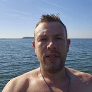  ,  Aleks, 39