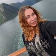  Pi,  Natallia, 37
