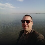  ,  Aziz, 43