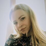  ,  Alena, 30