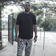  ,   Witalij, 44 ,  
