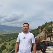  ,  Shuxratbek, 35