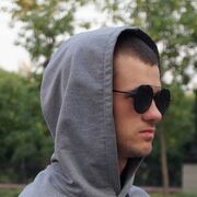  ,  Andrey, 20