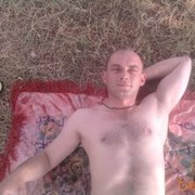  ,   Valeri, 40 ,   