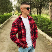  ,  Dumitru, 25