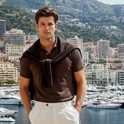  ,  Ilhomjon, 25