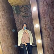  ,  Mila, 26