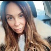  ,   Lenka, 43 ,   ,   